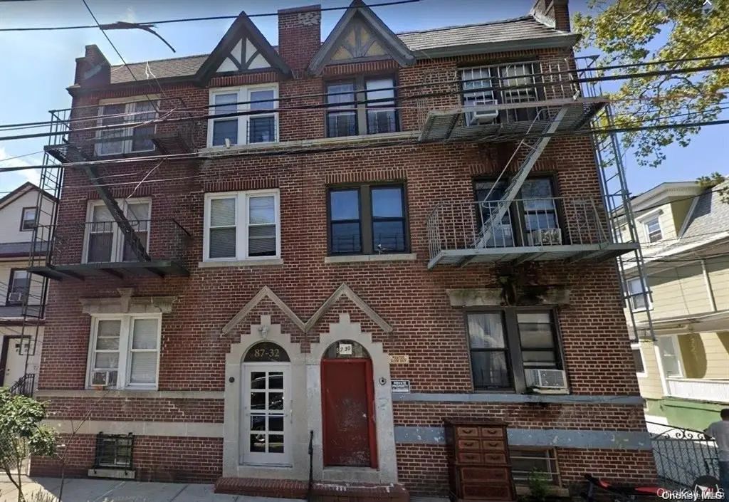 87-30 114th Street, Richmond Hill