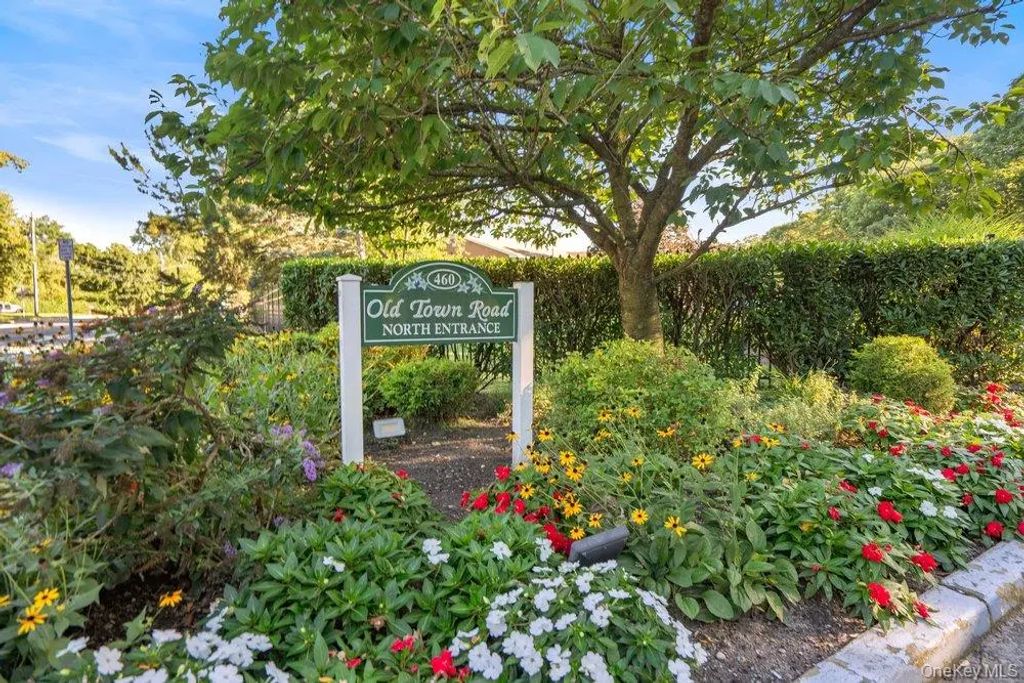 460 Old Town Road # 27l, Port Jefferson Station