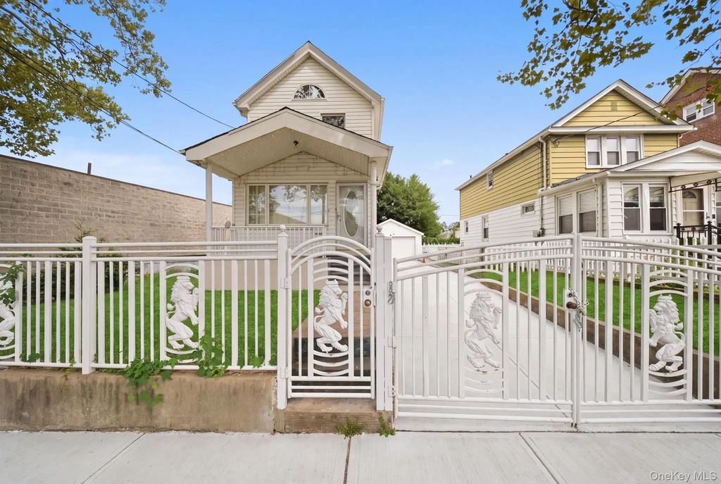 21615 113th Avenue, Queens Village