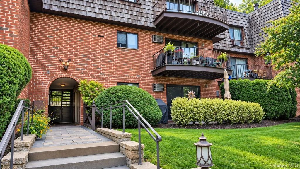 4 Briarcliff Drive S # 9, Ossining