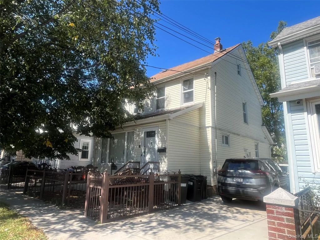 164-33 77th Avenue, Fresh Meadows