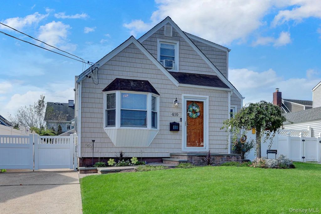 410 Clive Place, Oceanside