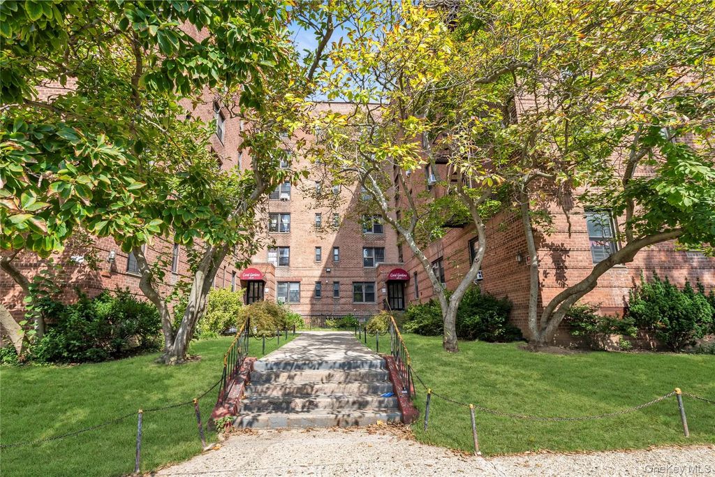 144-11 Sanford Avenue # 1h, Flushing