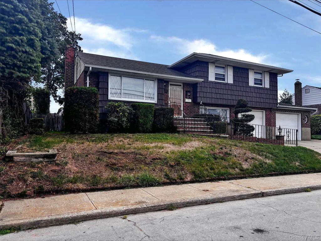 120 Osborne Road, West Hempstead