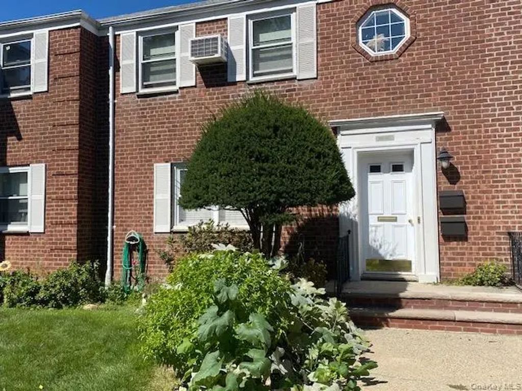260-45 73rd Avenue # A-1, Glen Oaks