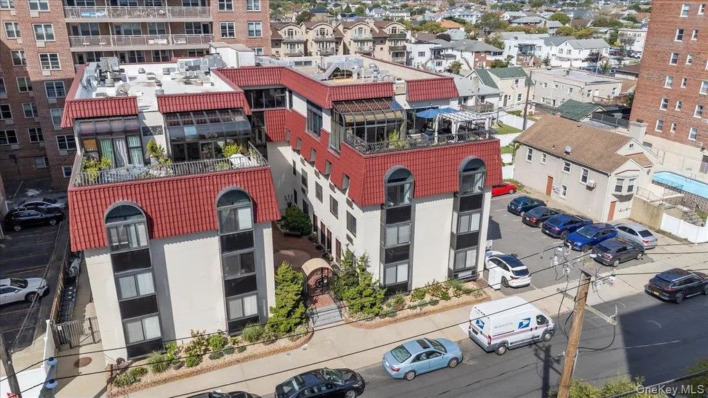 425 Shore Road # 2d, Long Beach