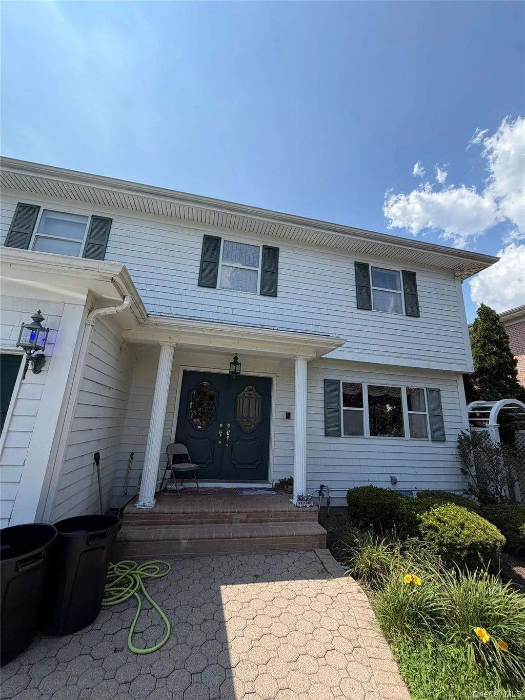 6 Melton Drive W, Rockville Centre