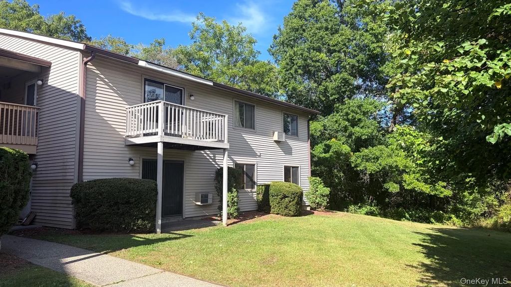 384 Concord Lane, Middletown
