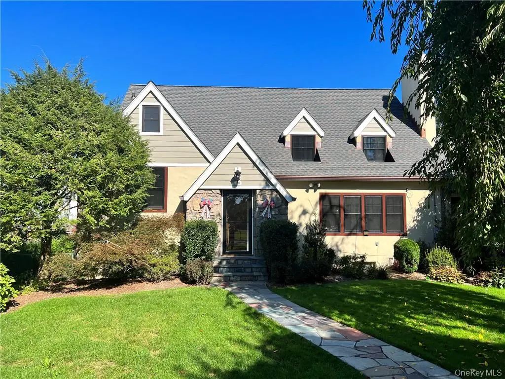 88 Hartsdale Avenue, White Plains