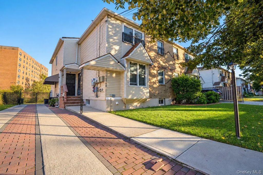 16504 Sayres Avenue # 2r, Jamaica