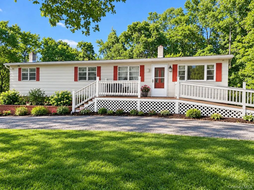 1836 State Route 52 Road, Walden