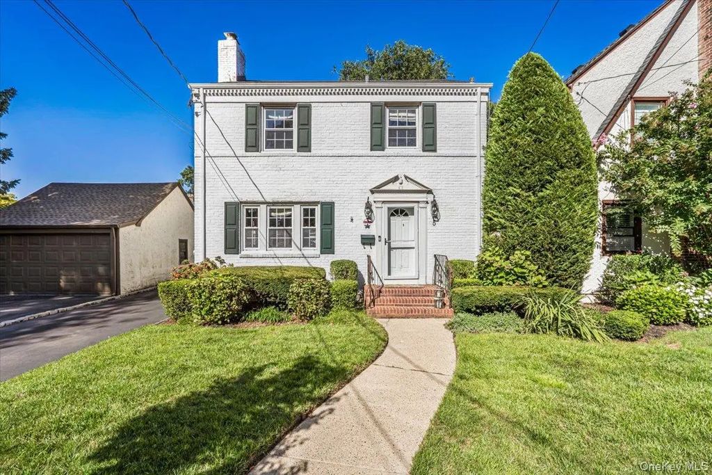5 Ash Street, Floral Park