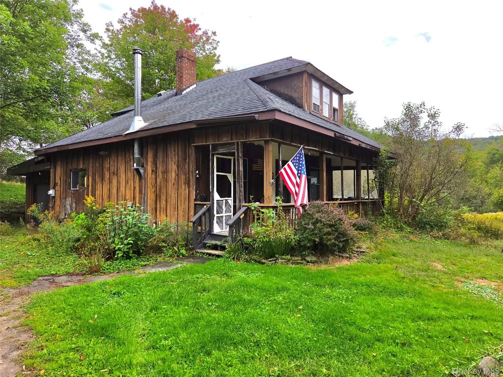 16 Church Road, Livingston Manor