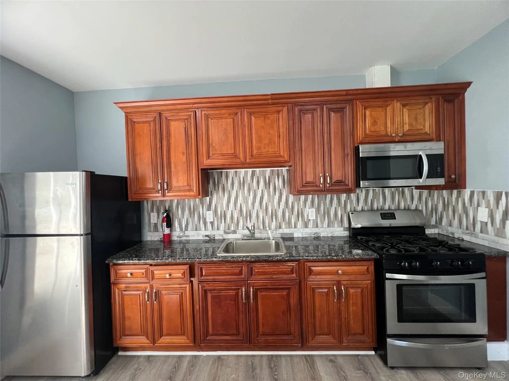 20 W Broome Street # 1, Port Jervis
