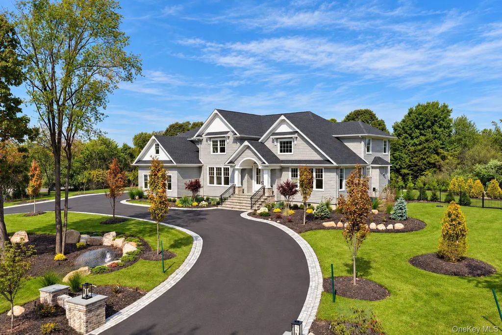 25 Jareds Path, Brookhaven