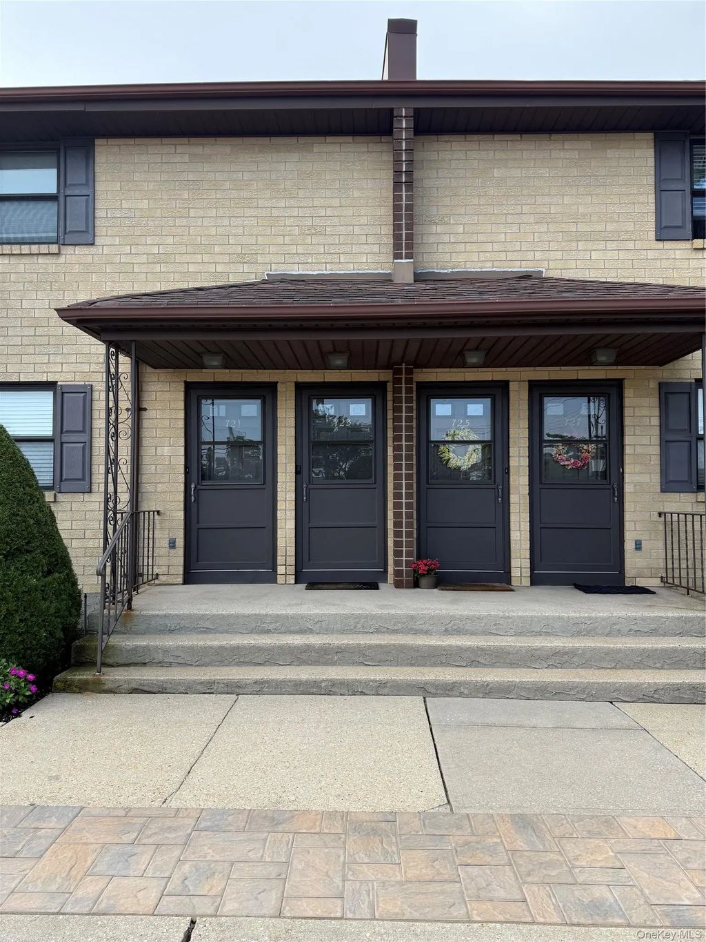 723 Wantagh Avenue, Wantagh