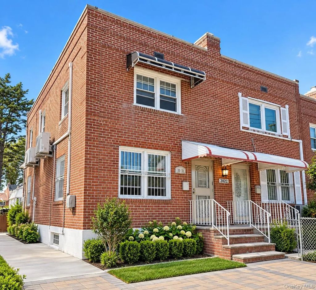 2024 150th Street, Whitestone