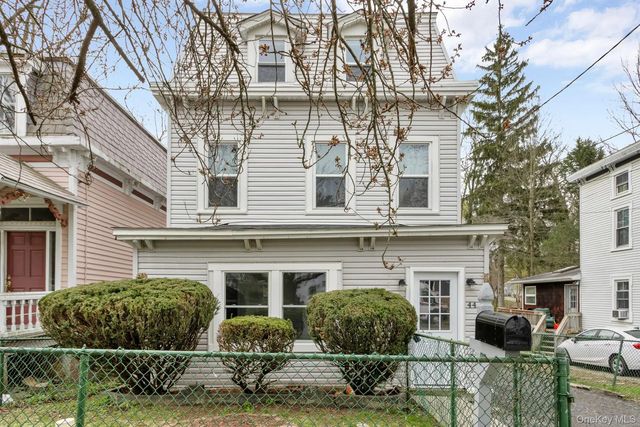 44 Glenwood Avenue, Poughkeepsie