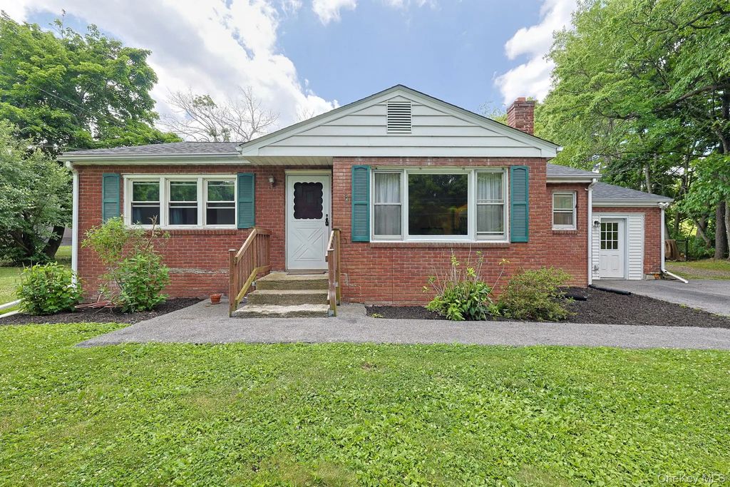 178 Mount Airy Road, New Windsor