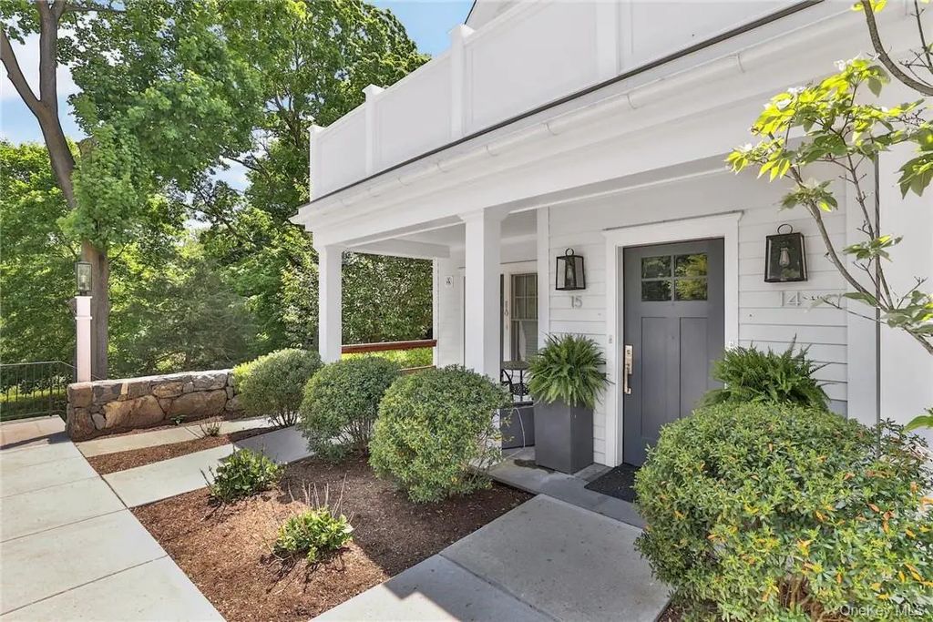 470 Main Street # 15, Armonk