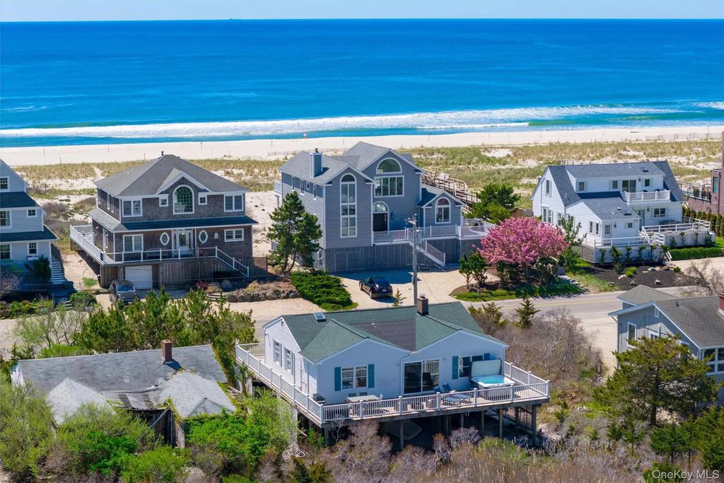898 Dune Road, Westhampton Dunes