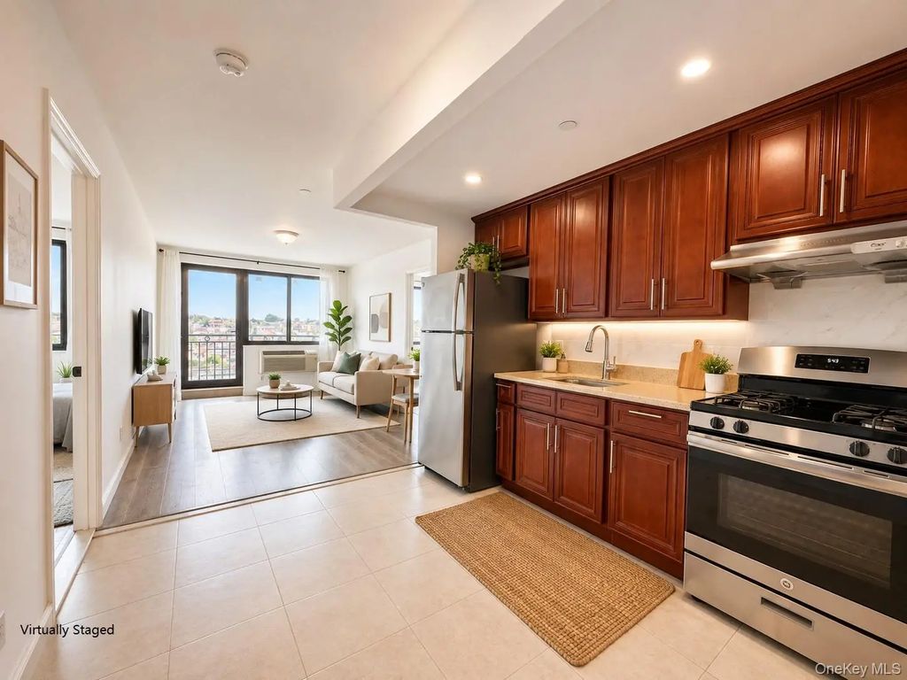 7026 Queens Boulevard # 7f, Woodside
