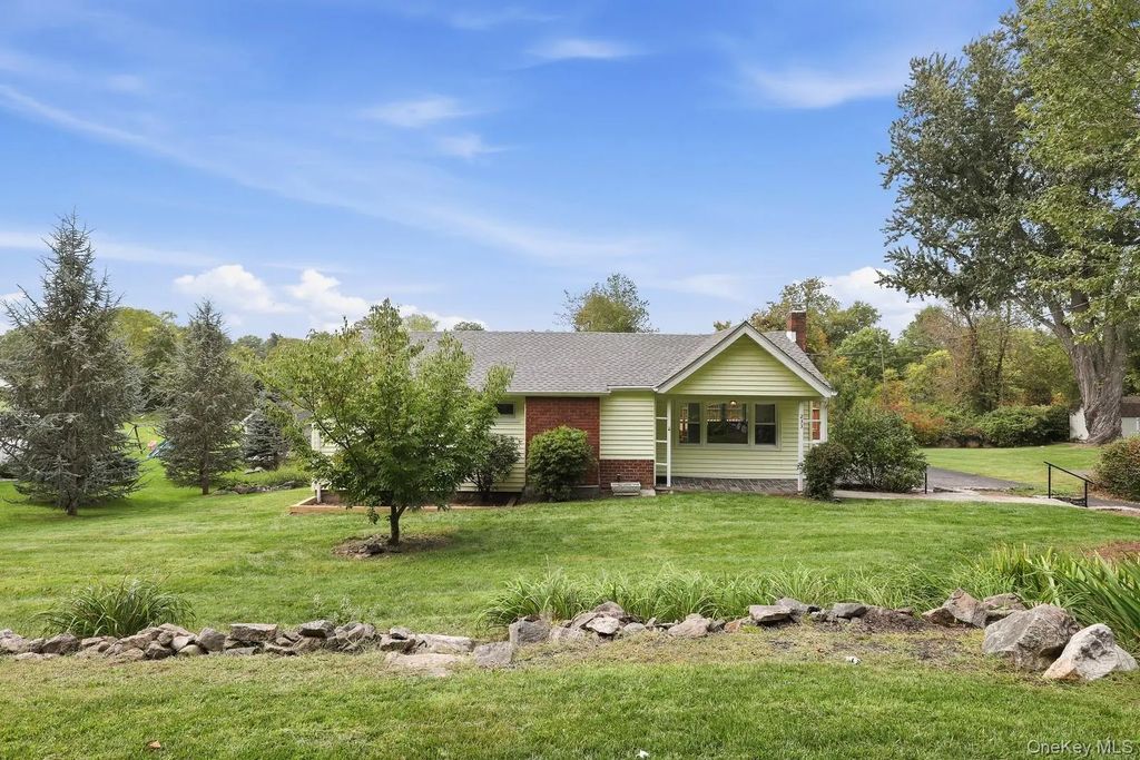 233 Hill Street, Mahopac