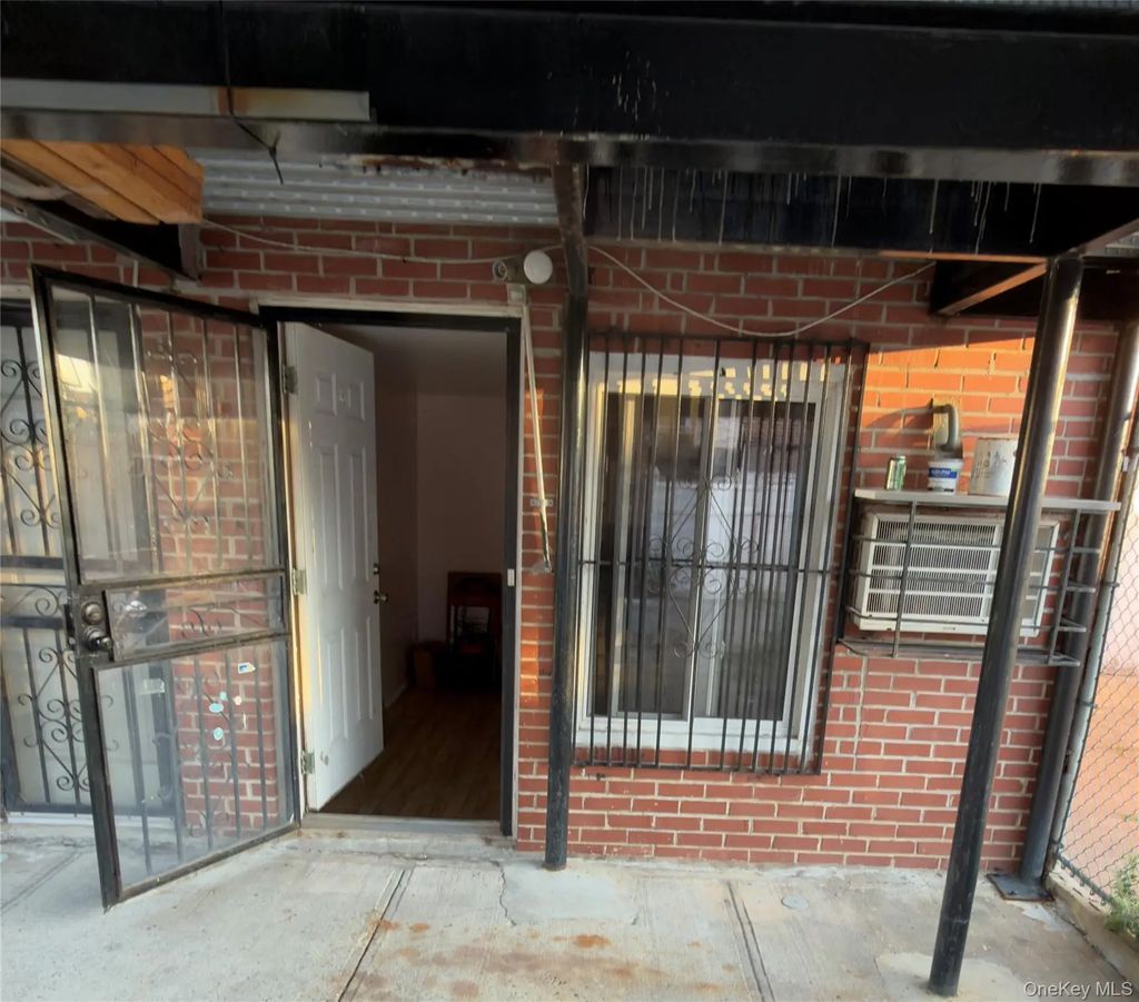 15307 77th Road, Flushing