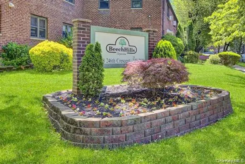 58-33 246th Crescent # 0647, Douglaston