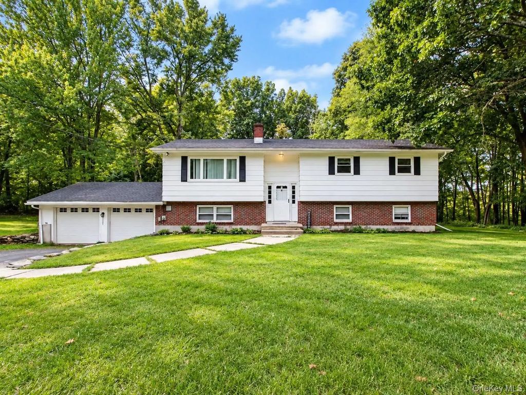 2685 County Route 1, Port Jervis