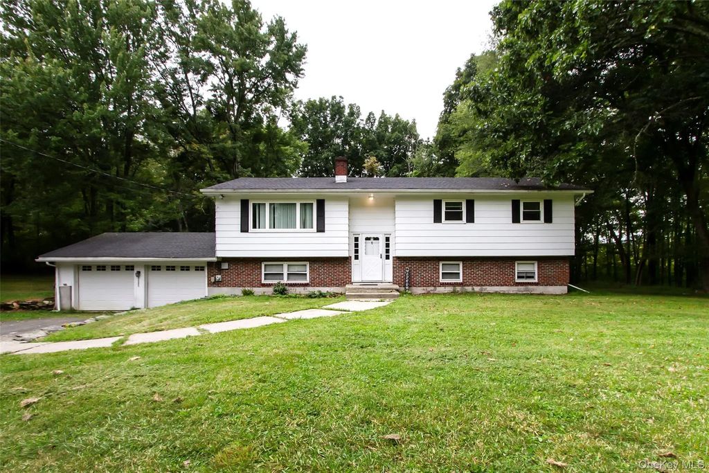 2685 County Route 1, Port Jervis