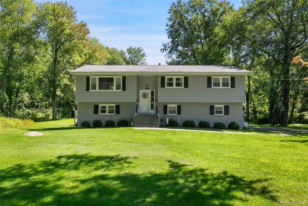 257 Smith Ridge Road, South Salem
