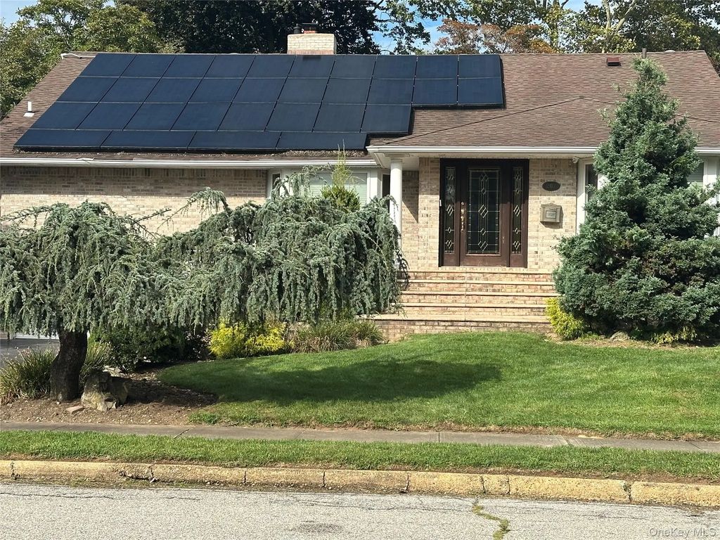 207 Maytime Drive, Jericho