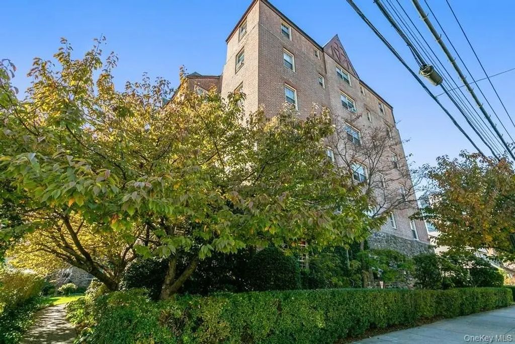 151 Centre # 6f, New Rochelle