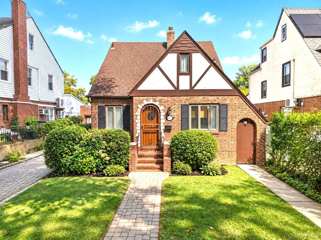80-55 236th Street, Bellerose