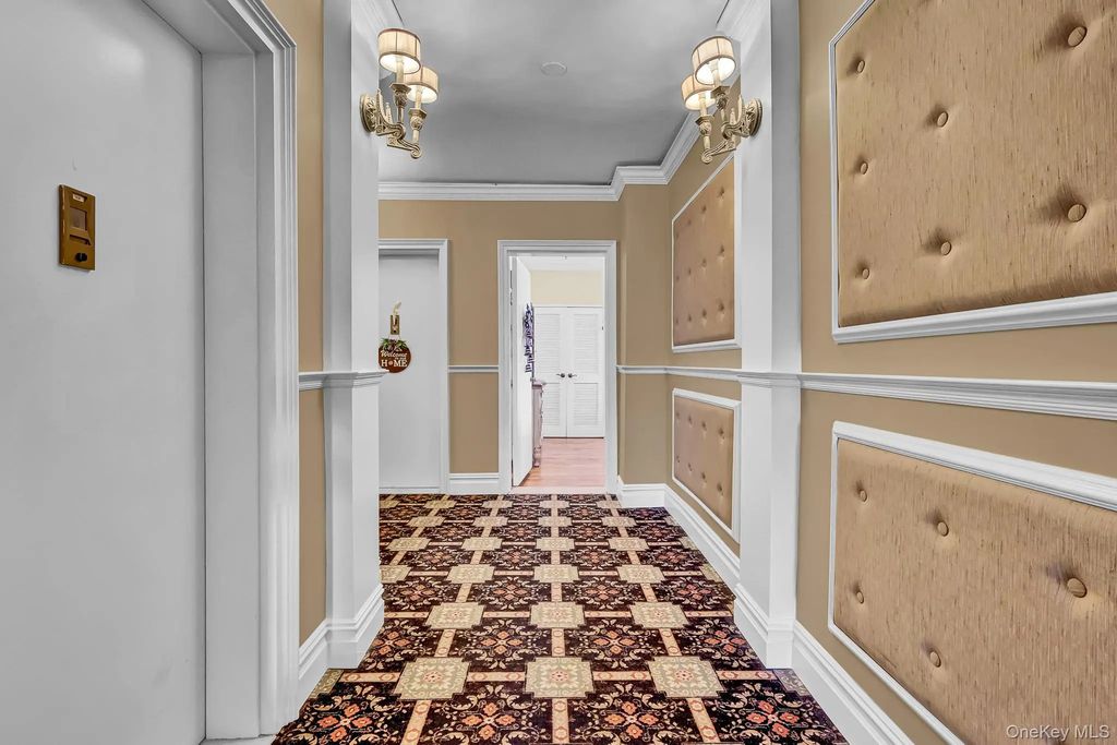 111 7th Street # 304, Garden City