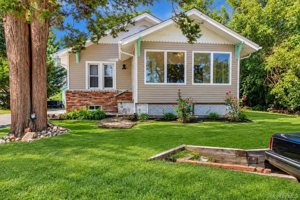 3 School Street, Lake Ronkonkoma