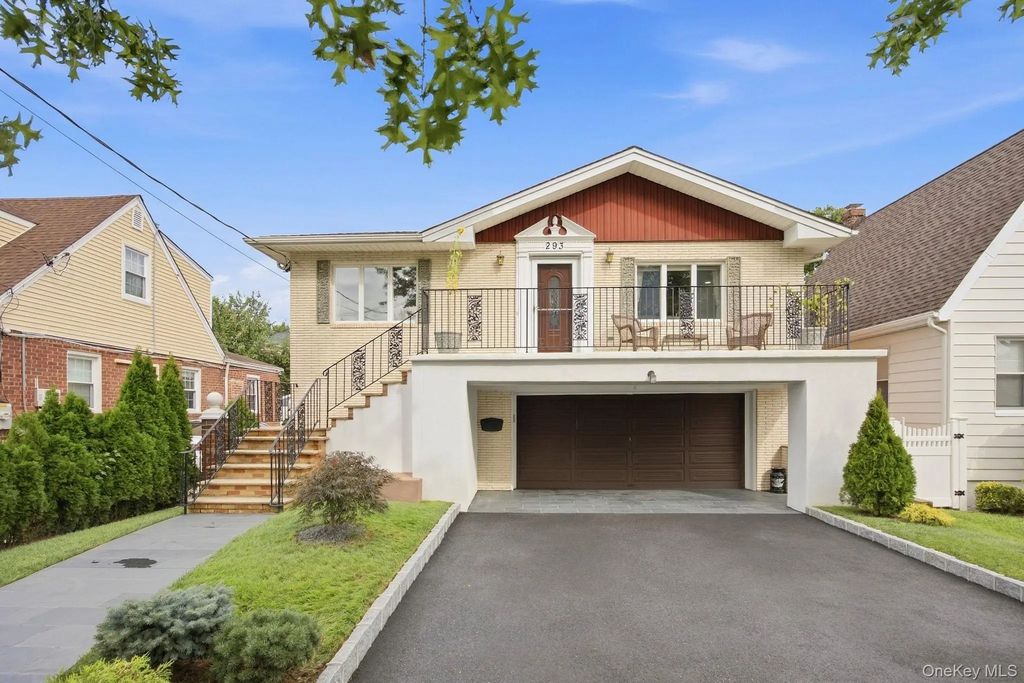 293 85th Avenue, Floral Park