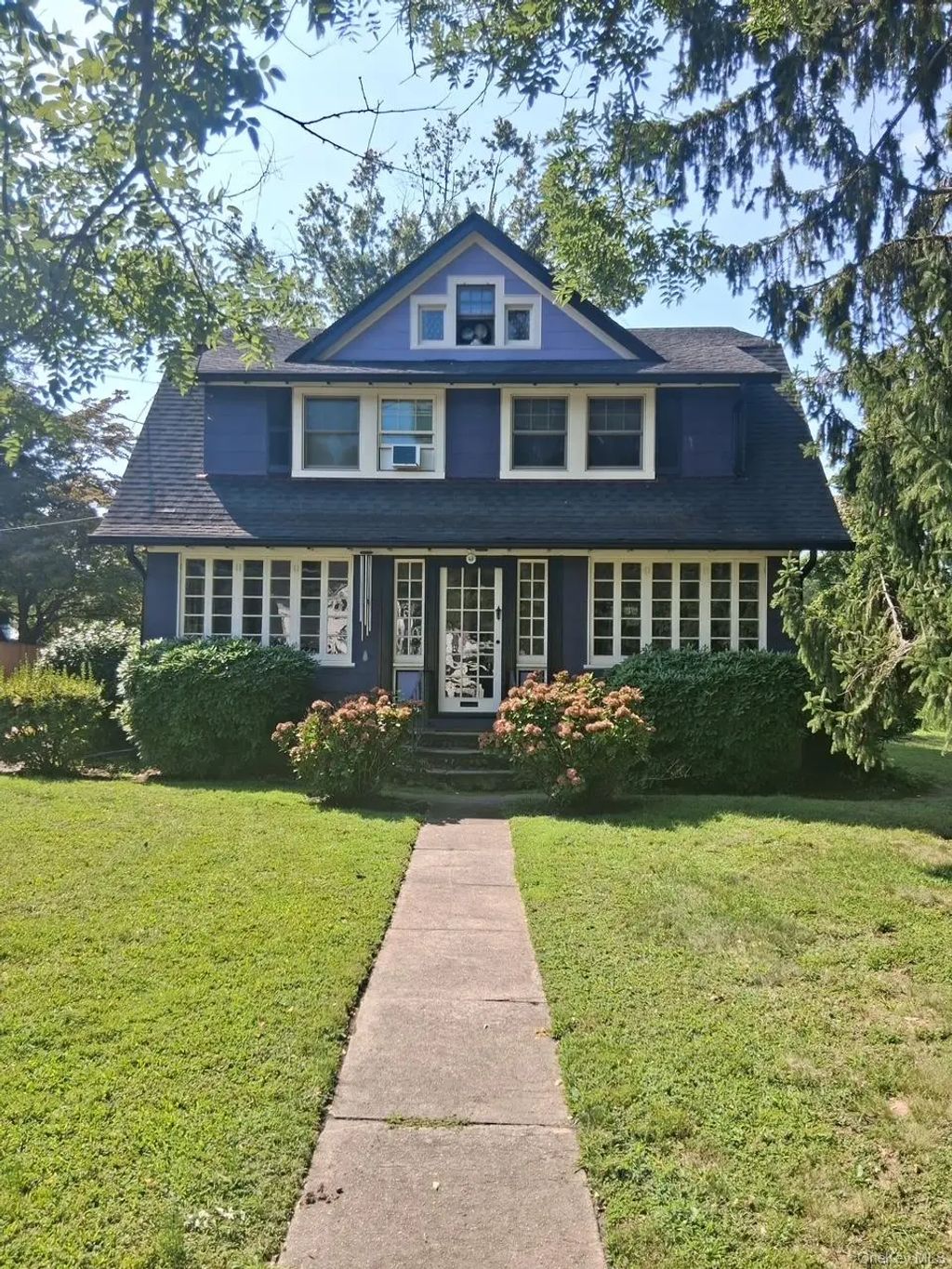 200 Scudder Avenue, Northport