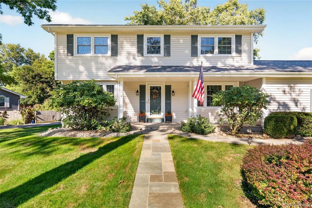 4 Wayne Drive, Poughkeepsie
