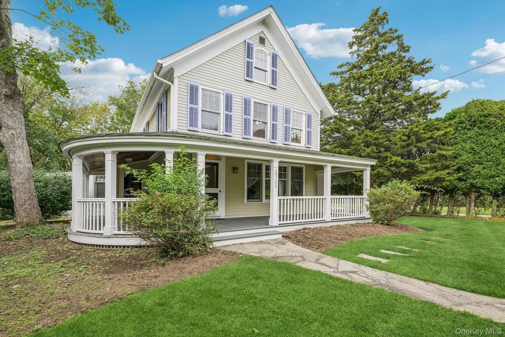 25105 Main Road N, Orient