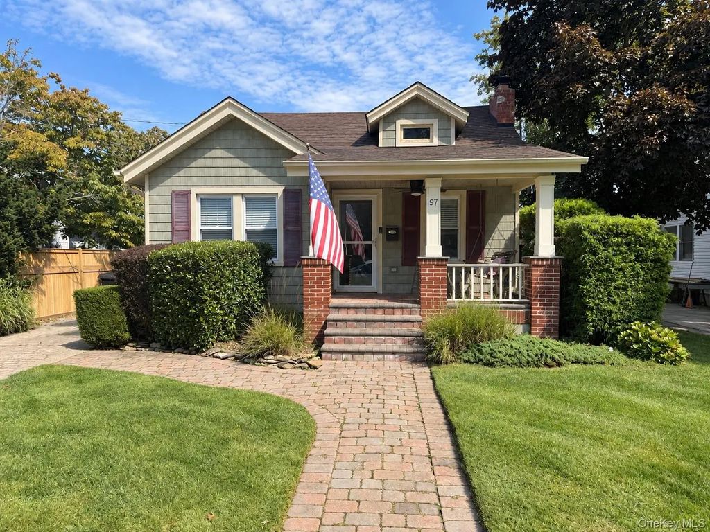 97 Highland Avenue, Patchogue
