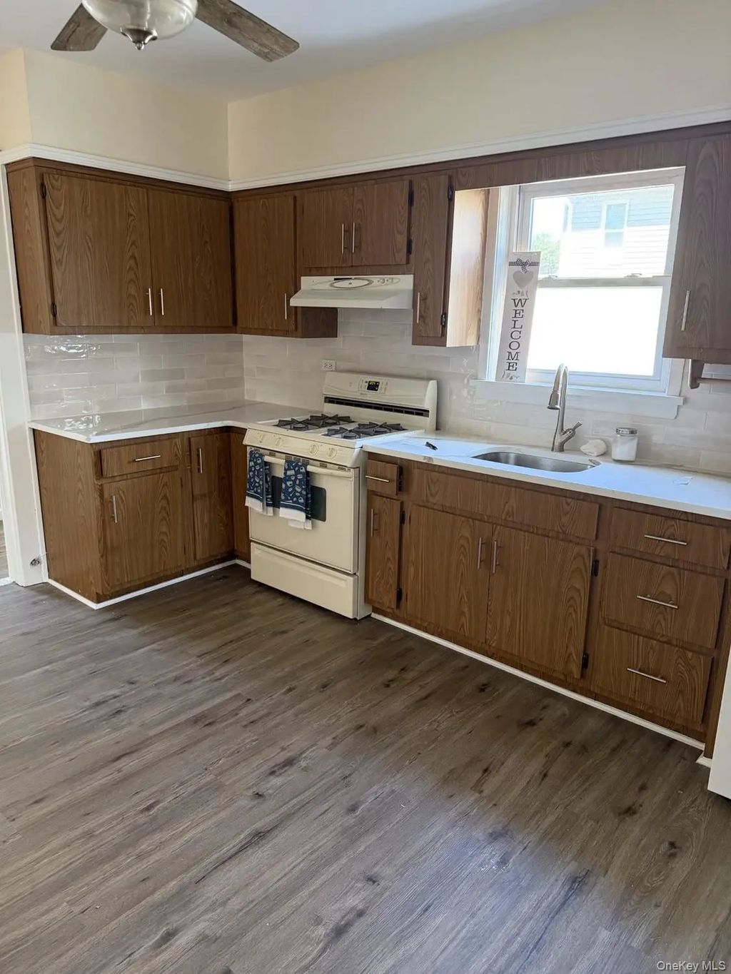15 Miller Street # Lower, Glen Cove