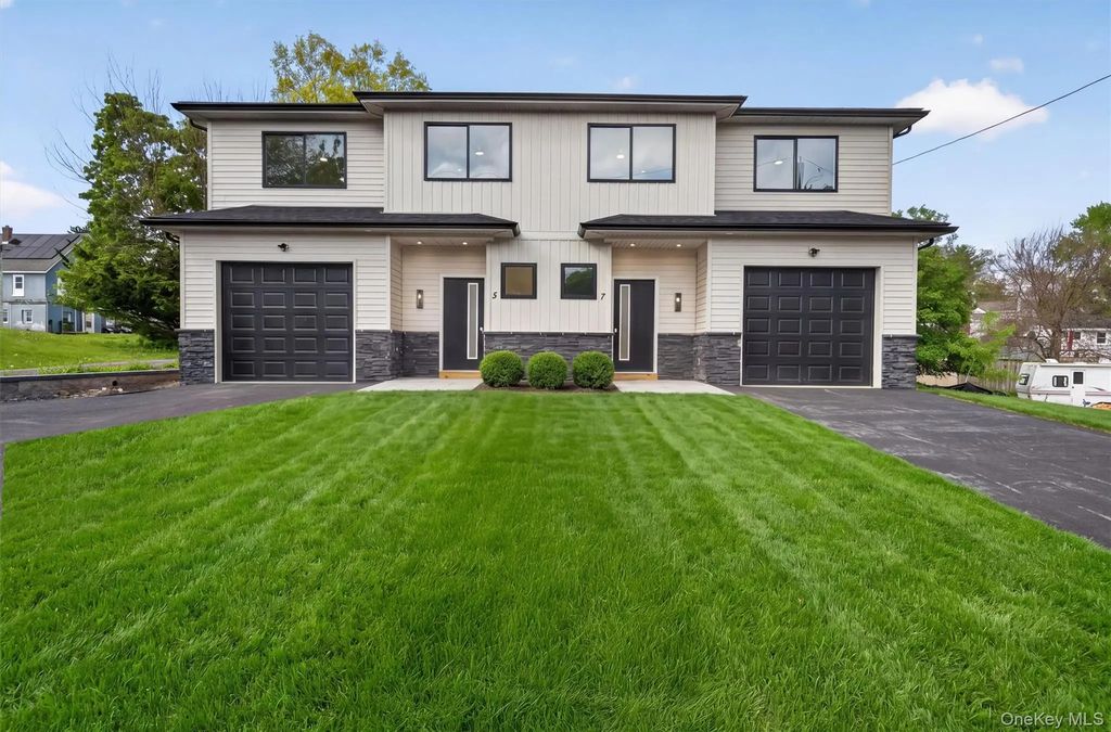 5 Blanchard Street, Middletown