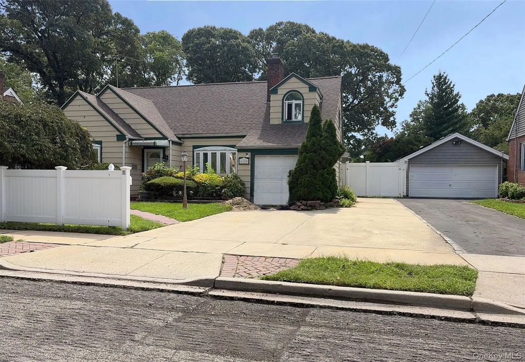 620 Grant Avenue, Baldwin