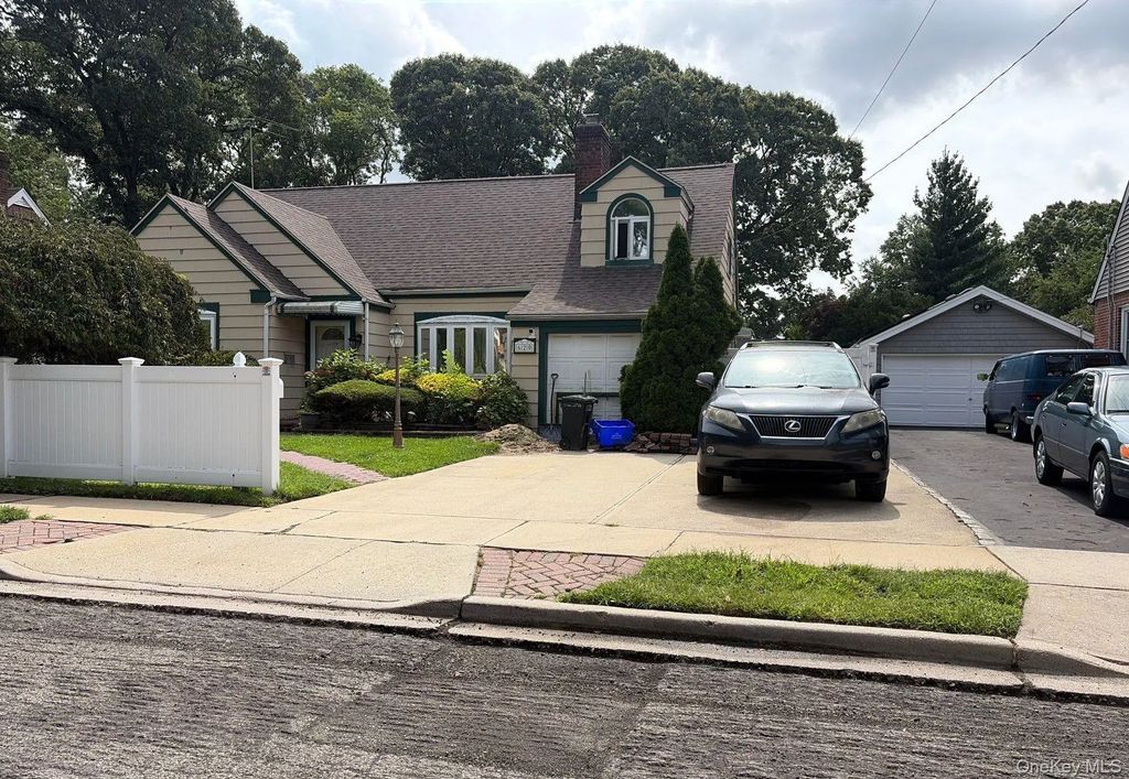 620 Grant Avenue, Baldwin