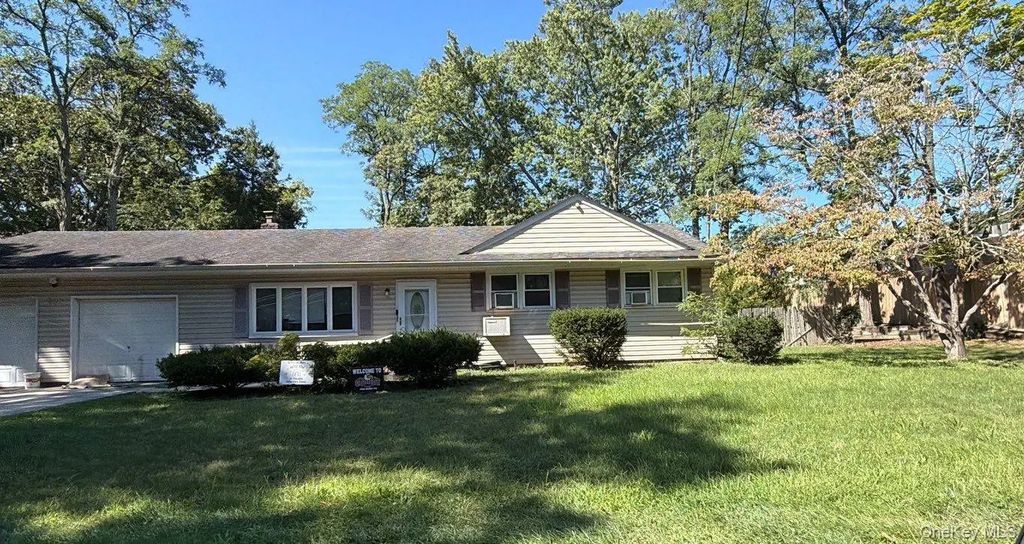 226 Holbrook Road, Holbrook