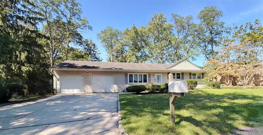 226 Holbrook Road, Holbrook