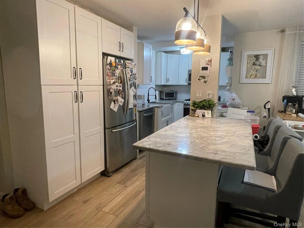 6215 53rd Avenue # 1a, Maspeth
