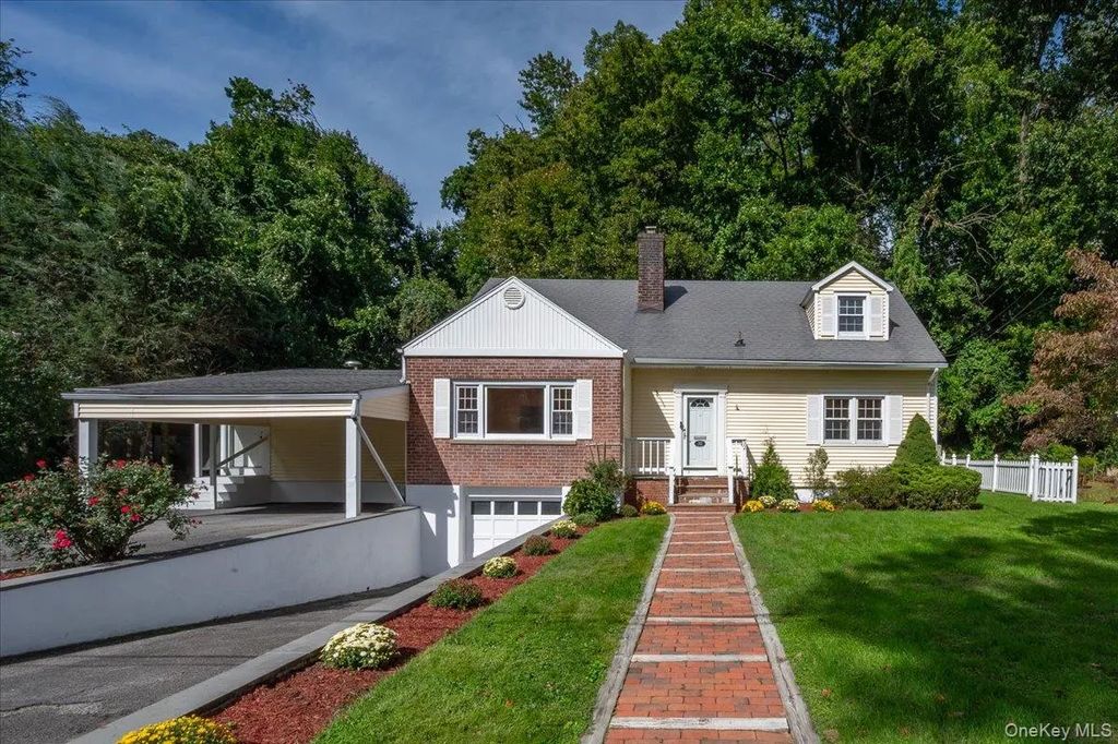 32 Dogwood Drive, Scarsdale
